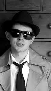 Clyde Cash's Instagram, Twitter & Facebook