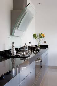 Otr microwaves the best hoods we tested in the past excelled at containing and exhausting smoke and fumes and exchanging air. Which Range Hood Works Best For You Houzz Au