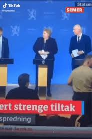 Passion is expressed in kisses, embraces, gentle or rough touches. Ausgangssperre Lustig Gif Lustige Whatsapp Status Spruche