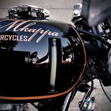 Cafe Racers Scramblers Street Trackers Vintage Bikes And Much More The Best Garage For Special Motorcycles Cafe Racer Motorcycle Cafe Racer Motorcycle Tank