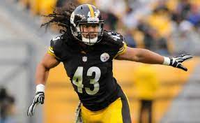 From walt disney animation studios comes moana, an epic adventure about a spirited teen who sets sail on a daring mission to prove herself a master wayfinder and fulfill her ancestors' unfinished quest. Troy Polamalu Talks About His Movie Debut In Disney S Moana