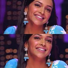 Deepika Padukone In Om Shanti Om Deepika Padukone Deepika Padukone Movies Deepika Padukone Style