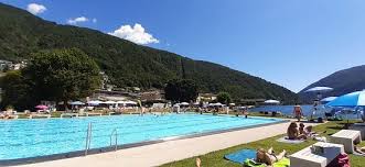 Lido , veduta della piscina comunale in un'immagine d'archivio. Lido Di Bissone Il Panorama Sul Lago Picture Of Bar Lido Di Bissone Tripadvisor