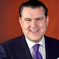 Simon Eades's Instagram, Twitter & Facebook