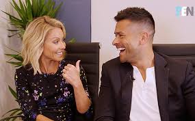 Kelly ripa and mark consuelos' daughter lola walked in on them having sex: Kelly Ripa Mark Consuelos Share Same Answer On When They Feel Sexiest Ew Com