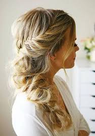 Maybe you would like to learn more about one of these? Haar Hochzeit Messy Prom Coiffure Demoiselle D Honneur Cheveux De Mariee Coiffure Mariage