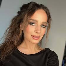 Looking for a hairstylist for a March wedding in Lexington NC preferably  somewhere in the triad area that will travel to our venue and be there by  10 AM.