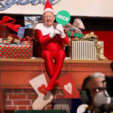Leslie Jordan Becomes Ellen DeGeneres' Elf On The Shelf