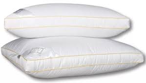 Biasanya di atas sofa yang nyaman selalu ada bantal yang dipakai untuk sandaran kepala atau sekedar dipeluk saja agar yang duduk merasa lebih nyaman. Cara Memilih Bantal Tidur Terbaik Pada Tahun 2020 Ciri Dan Tulisan Suci