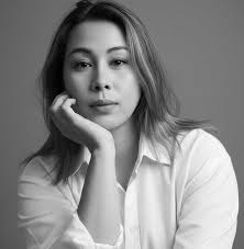 Hello Manga ka HD hindi po ba ito makakasira sa Hair. Hindi po ba ito  bleaching. Ano po pwedi mixed na oxidizer. Ilang % po dapat. Sana may  sumagot at Sana po