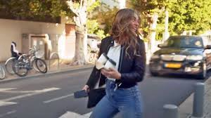 On average, there are 682,000 hit and run accidents each year. Hit Run Teaser Infos Zur Neuen Netflix Serie Unfall Oder Attentat Seriesly Awesome