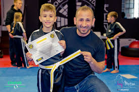 030 / 23 91 96 12 fax: Kinder Kampfkunst Ab 7 Jahre In Oldenburg Kinder Selbstverteidigung Mannheim Oldenburg Ludwigshafen Karate Kung Fu Krav Maga Taekwondo Kickboxen Kickboxing Boxen Fitness Fitnessboxen