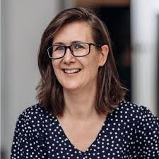 Julia Lockett's Instagram, Twitter & Facebook