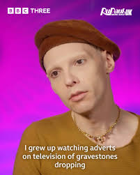 Jake Collier (@goldenbuoyfit)