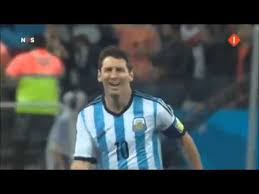 Share the best gifs now >>>. Lionel Messi Llora De Alegria Tras Vencer A Holanda En Penales Youtube