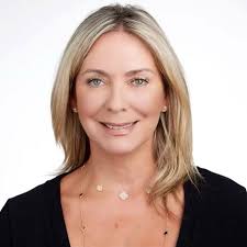 Maria Fraga's Instagram, Twitter & Facebook