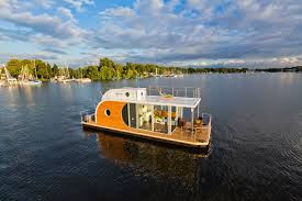 Nautilus Hausbootcharter Hausboot Mieten In Berlin Brandenburg Und An Der Muritz Urlaub Muritz Hausboot Mieten Boot Urlaub
