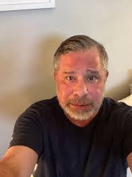 Eric Higley's Instagram, Twitter & Facebook