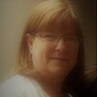 Vicki Earley's Instagram, Twitter & Facebook