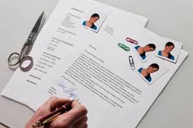 Nella lettera puoi disegnare in maniera sintetica ma discorsiva il tuo profilo, ossia tracciare il tuo percorso formativo e professionale e, soprattutto, esprimere la tua motivazione, il tuo interesse. Curriculum E Lettera Di Presentazione Come Usarli E Gestirli Al Meglio Miur Istruzione