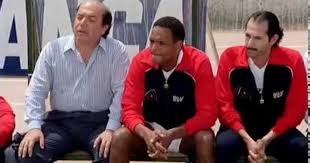 Ha come protagonisti lino banfi, che interpreta l' allenatore di calcio oronzo canà, camillo milli e il duo comico gigi e andrea. L Allenatore Nel Pallone Storie Di Calcio