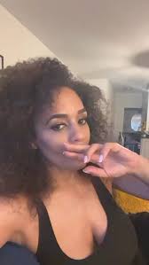 curls are flourishing 🤎 ✨