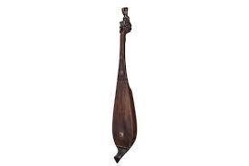 Tuma adalah sejenis gendang panjang yang terbuat dari bahan kayu berdiameter 25 cm dan panjang 1 meter sebagai rangkanya serta kulit lembu sebagai membrannya. A Lute Hasapi Toba Batak North Sumatra Indonesia Mid Twentieth Century A Lute Hasapi To North Sumatra Toba Lute