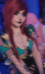 ClarawrXD on X: 33 Days till Halloween!🎃 Join us on stream!✨  t.coWL3MPo8qku nightmarebeforechristmas emogirl emoaesthetic  t.cowkTZyJy8fy  X