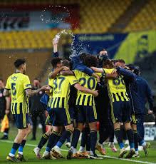 Fenerbahçe maç ve derbi hazırlıkları, fikstür, puan durumu, kadro haberleri ve gelişmeleri günlük olarak canlı yayınlarla fanatik'de. Fenerbahce Sk Fbhukukcular Twitter