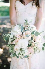 In fact, we've seen weddings infused with practically every shade of pink—and we're here for them all. Top 15 Blush Pink Wedding Bouquets For Spring 2021 Emmalovesweddings Blumenstrauss Hochzeit Hochzeit Braut Blumen
