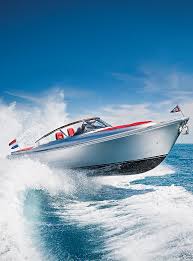 Our tender yachts offer a unique blend of elegance and performance; Wajer 38 Vripack