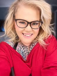 Introduction of a stay-at-home mom