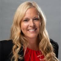 Kristen Arnold's Instagram, Twitter & Facebook