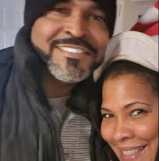 The Newsnight with Abby Phillips seems to be formatted to allow for Scott  and others to be contrary vs having serious debate. Table of 5 is far more  serious. I suggest the