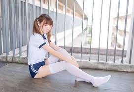 Asian, women, sitting, on the ground, looking sideways, bangs, blunt bangs,  brunette, pointed toes, gym clothes, short shorts, fetish, stockings, white  stockings, thigh-highs, twintails, hand on leg, layman | 2538x1736  Wallpaper -