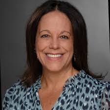 Renee Milliken's Instagram, Twitter & Facebook