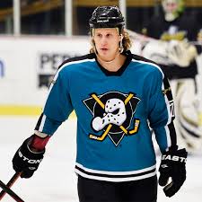 SHL-profilen Jonathan Hedström gör comeback