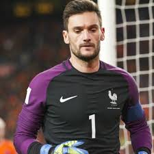 Lloris parried a sterling shot in the early stages of the second half, and spurs cleared the danger. Hugo Lloris Fait Son Mea Culpa Apres Son Arrestation Femme Actuelle Le Mag