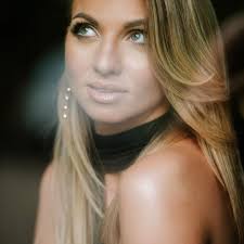 My partner and I are getting married in 2025. Can anybody recommend us a  reasonably priced wedding photographer that takes great pics? Cheers.