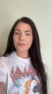 Nicole Deyo's Instagram, Twitter & Facebook