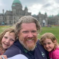 Brendan FitzPatrick დაამატა ახალი ფოტო.