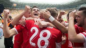 The compact squad overview with all players and data in the season 11/12. Fortuna Dusseldorf Win Early Promotion To Bundesliga Sports German Football And Major International Sports News Dw 28 04 2018