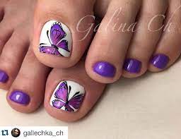 Summer is the perfect time to get funky! If You Have Trouble Determining Which Color Will Best Fit Your Nails Attempt To Reflect The Present Sea Summer Toe Nails Toenail Art Designs Pedicure Nail Art