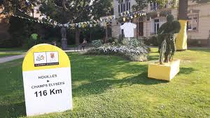 Check spelling or type a new query. Photos Houilles Se Prepare A Accueillir La Derniere Etape Du Tour De France 2018