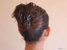 How To Put Your Hair Up With A Jaw Clip Clip Hairstyles Up Hairstyles Hair Mistakes