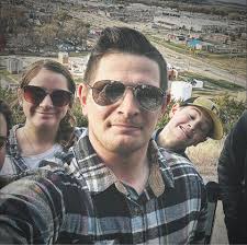 Can a 3.0 liter 4runner handle towing a trailer?