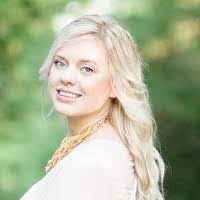 Ashley Tepe's Instagram, Twitter & Facebook