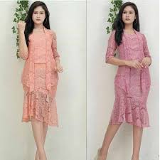 Model atasan kebaya brokat yang satu ini terbuat dari bahan full brokat. 30 Model Kebaya Brokat Modern Terbaru Muslim Atasan