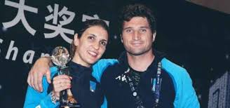 Con l'attrice laziale la storia durò 3 anni, durante i quali vinse l'oro ad atene. Axqmviuh9n 5gm