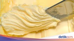 Setakat ni ok cream masih kental macam biasa ketika lepa dan piping. Cara Membuat Butter Cream Di Rumah Enak Dan Tidak Sulit